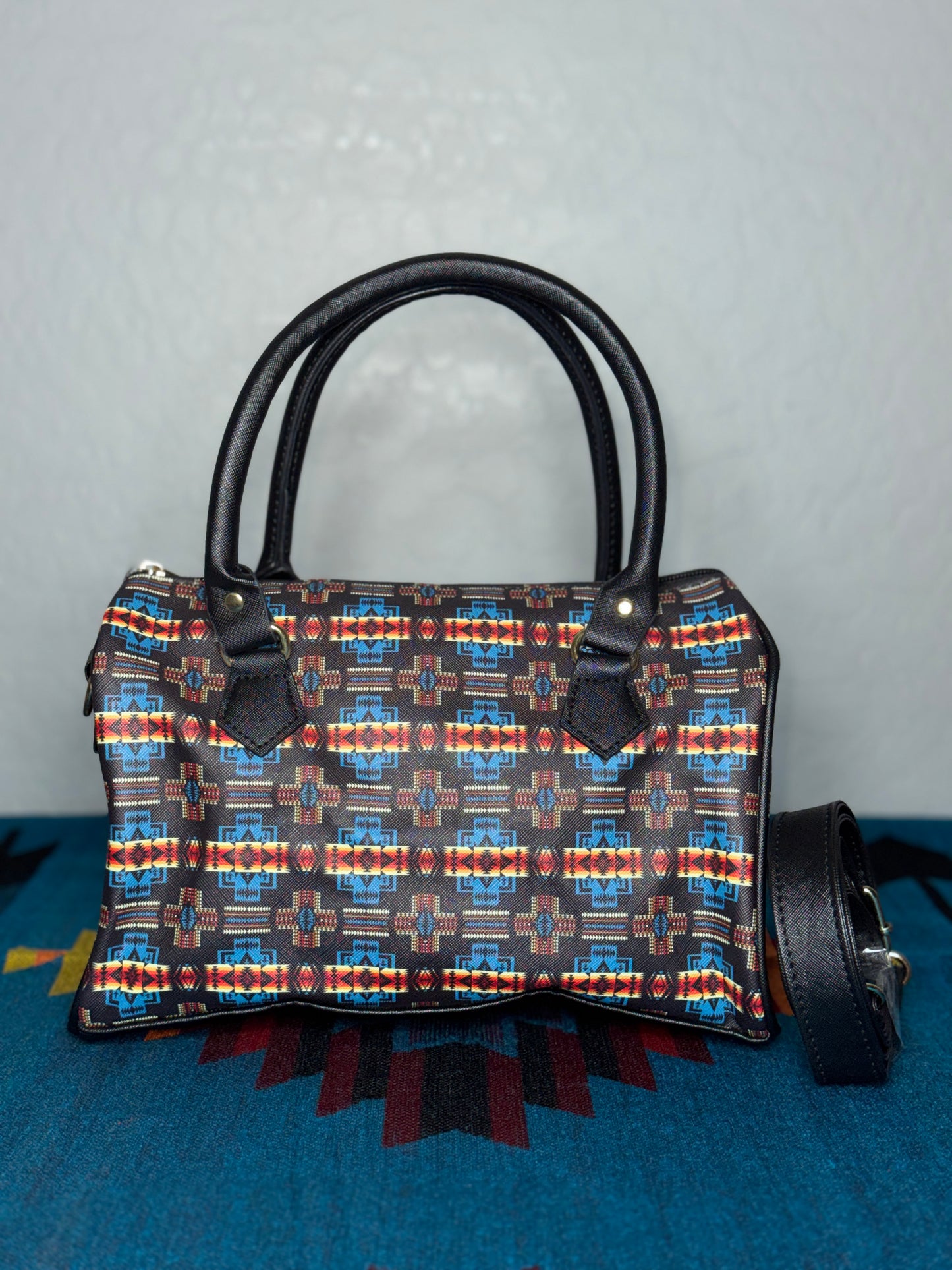 Black Native Design2 Bollin Purse